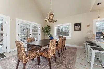 Image de Spacious 3-bedroom house with fitness room, Theatre, WiFi in brilliant Chelan