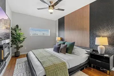 Image de Cozy 3-bedroom house in enchanting Austin with WiFi, Ac & gated backyard