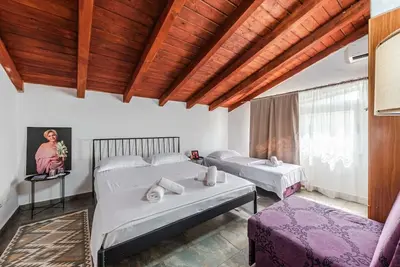 Image de Guesthouse 'Hapa të Lehtë' - Room 2 - Pro Bono