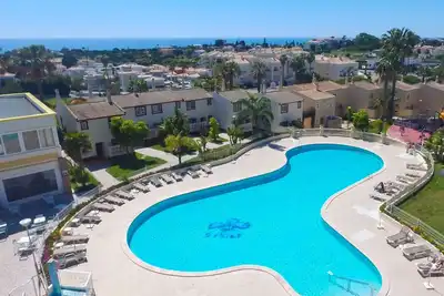 Image de Townhouse w/ Pool & Leisure in São Rafael