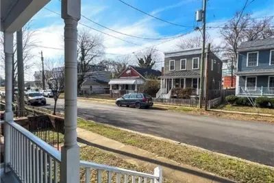 Image de Charming  2-bedroom house in lovely Richmond with WiFi, Ac.