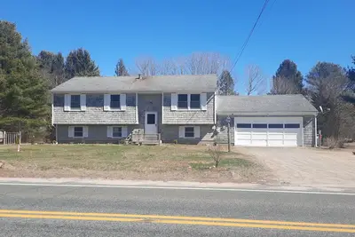 Image de Charlestown Beaches 5-bedroom house Seafood Rhythm and blues Festival