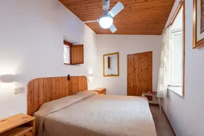 Appartement 'La Casetta Della Rocca' avec vue sur les montagnes, Wi-Fi et climatisation