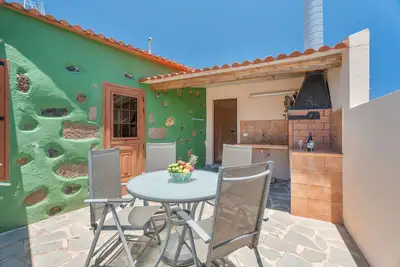 Image de Appartement 'La Casa Verde' avec vue sur la mer, Wi-Fi et climatisation