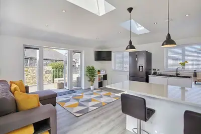 Image de 2022 Brand New Stylish Flat in Central Hayle