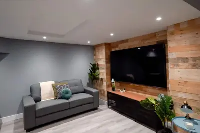 Image de *New*8-Bedroom House* All Ensuites*Groups Welcome* Pains