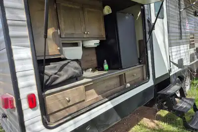 Image de Superb campground in Glencoe with travel trailer that sleeps7 to 8 people.