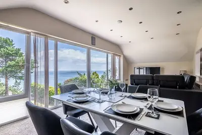 Image de Luxury Quite Apt Sleeps 6|Coastal Views & Sea View