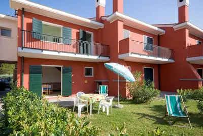 Image de Maison de ville relaxante avec accès à la piscine à Bibione