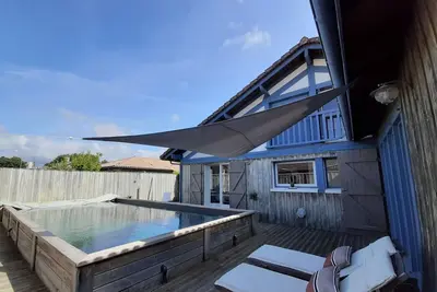 Image de Maison Landaise pour 12 personnes proche océan, piscine, Wifi inclus