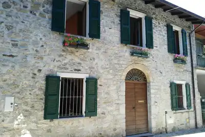 Image de Casa Almut - Varenna Vezio dessous du Chateau