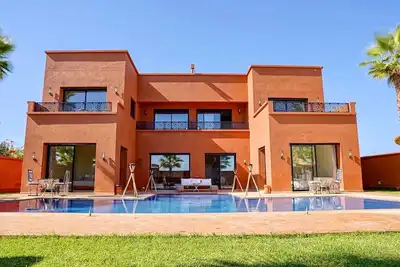 Image de Villa NOÛR Palace avec piscine jaccuzi à Marrakech, \nCalme, vue sur la Haute Atlas