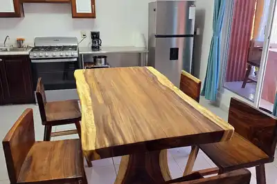 Image de Charming 2 Bed/bath Oceanview Apartment