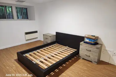 Image de 2 bedroom apartment at the heart of Montreal. Minimum stay 31 days