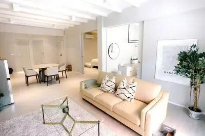 Image de prani B. ploenchit 2br luxe suite 1min to Bts