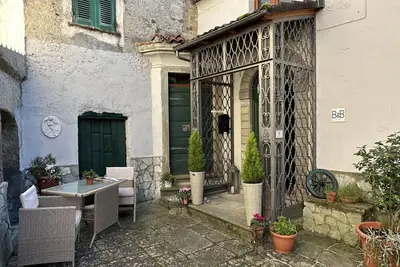 Image de Casa Monti 8 Pax by Villasretreats with pool, Bbq near Cinque Terre and Versilia
