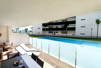 Image de Rez-de-chaussée avec accès direct à la piscine