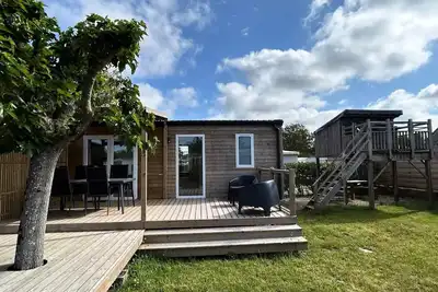 Image de Mobil-home 3 Pièces 4 Personnes + Cabane Enfants + Tv