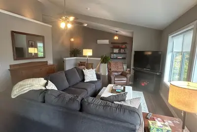 Image de 2-bedroom house in charming West Chazy with Ac, WiFi