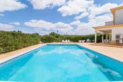 Image de Villa Lombos - Porches