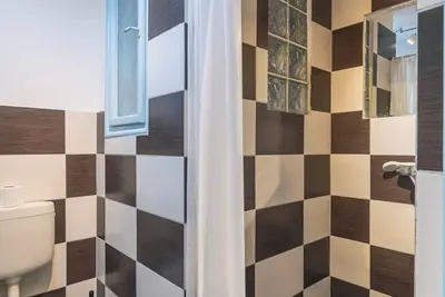 Image de Spacious 3-bedroom apartment with Ac, WiFi, Balcony, Central