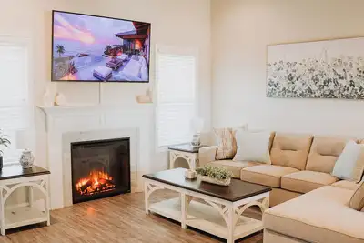 Image de Country Charm  4-bedroom house pet and family friendly