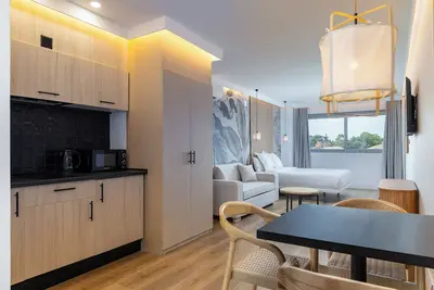 Image de Ha Aparthotel Retiro Suites