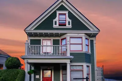 Image de Charming 1901 Victorian Gem - 2br Urban Escape Ac Apartment in Downtown Tacoma