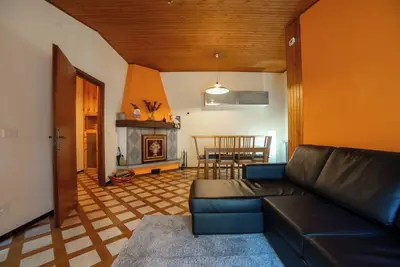 Image de Sweet Refuge on the Castle - Charming Apartment center Sestola with Garage
