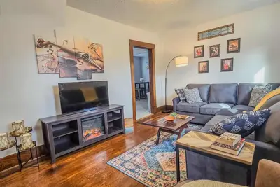 Image de Classy Oberlin Stay | Near Dining, Shops & College