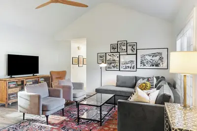 Image de The Clover Cottage in Normaltown