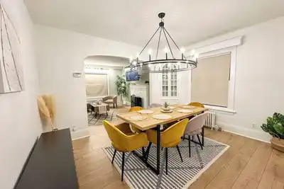 Image de Modern Heritage Home in the Heart Of Downtown Moncton Walking Distance