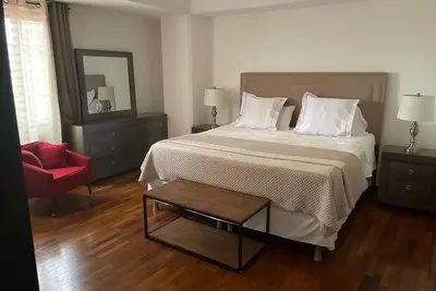 Image de Luxury 3-Bdrm Apartment with Air Conditioning in Zone 10, Great location.