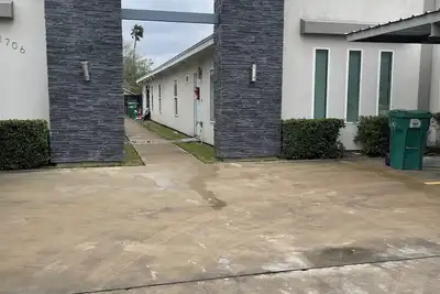 Image de Home away from home