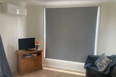 Image de Cosy cottage on the edge on town within walking distance to the centre of town.