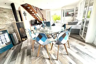 Image de Maison individuelle 150 mètres de la plage + jardin / terrasse / parking / Bbq