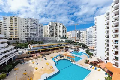 Kojima White Apartment, Praia da Rocha, Portimão