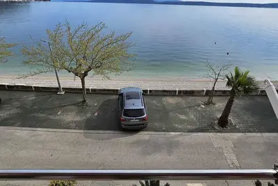 Apartmani Podgora 3, Prvi kat