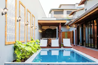 Image de Cedro House, next to the park, with heated pool.