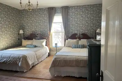 Image de The Hudson Room - Two Queen Beds - The Guilford Bed & Breakfast
