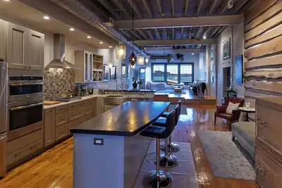 Image de Luxury Loft in the Rochester Public Market!