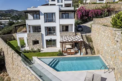 Image de Villa Castle by EvTatilim with Private Pool and Sea View in Bodrum City Center
