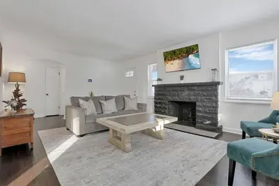 Image de 4 bed 3 bath near German Village