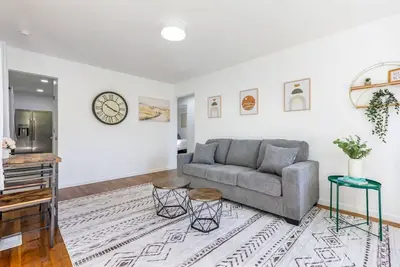 Image de 4 bedroom + 4 bathroom House Near German Village