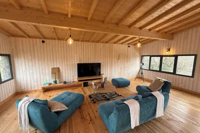 Image de Villa 4 chambres avec piscine Chauffée - Piraillan (à 3mn à pied du Marché)