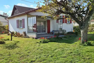 Image de Maison calme et fleurie à la campagne, bien située, accès facile