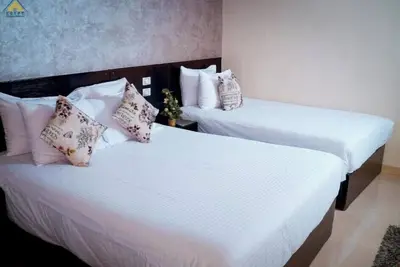 Deluxe Double or Twin Room Window Pyramids View