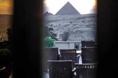 Egypt Pyramids Inn Cozy 1-bedroom apartment with WiFi and Ac in awesome Cairo