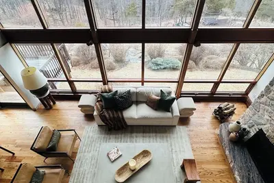 Image de 30-acre Mountaintop Estate Surrounded by Nature and Incredible 360º Views