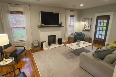 Image de Charming 2-bedroom cottage in Tupelo with WiFi and Ac